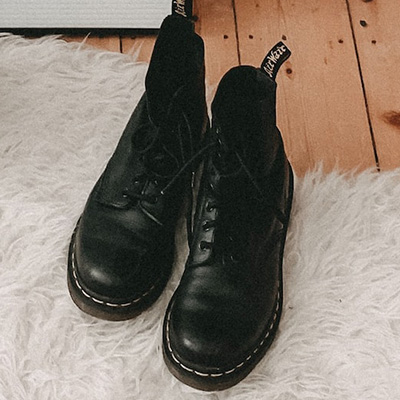 second-hand black leather kids boots